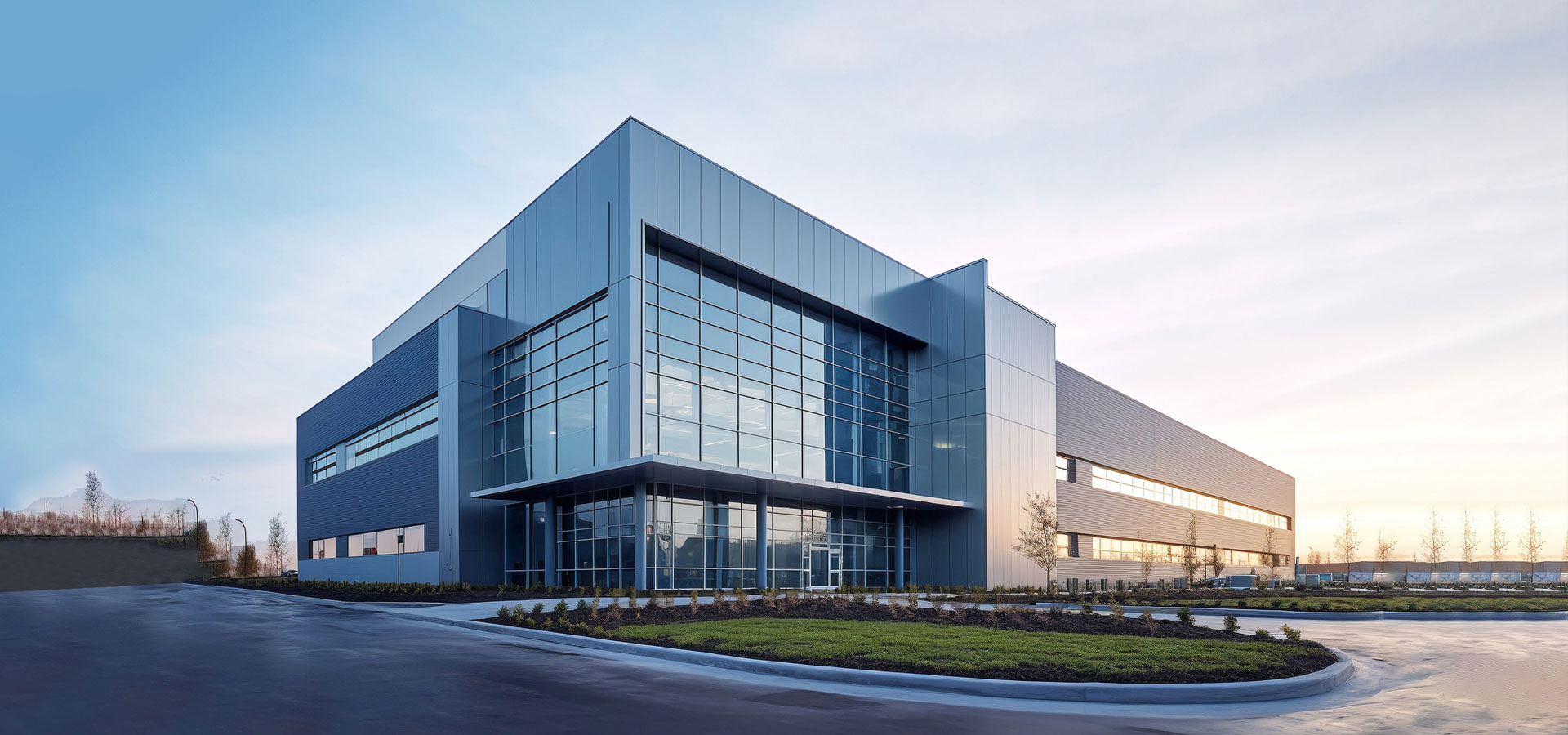 Focus on the VS pink makeup bag series